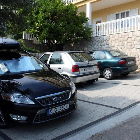 ゲストハウス And By The Sea - Porat, Makarska - 2733 3*