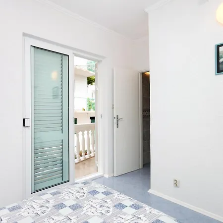 ゲストハウス And By The Sea - Porat, Makarska - 2733