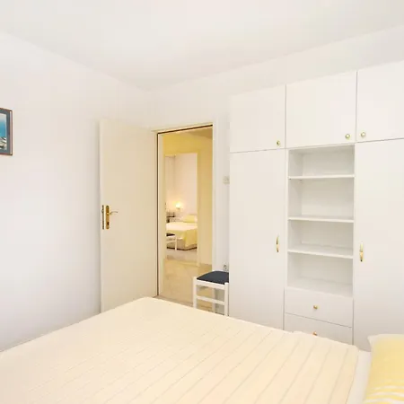 And By The Sea - Porat, Makarska - 2733 게스트하우스 3*